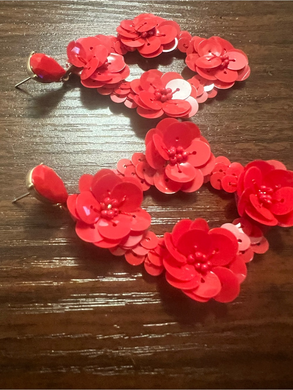 J Crew Red Floral Sequin Statement  Earrings - PRELOVED - Picture 3 of 8
